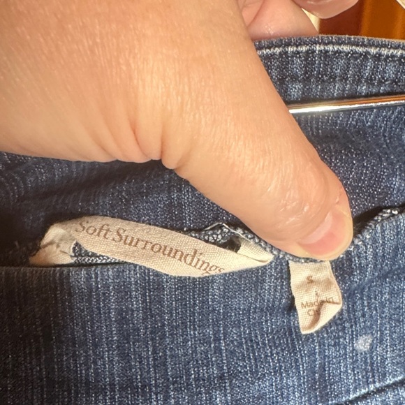 Soft Surroundings Ultimate Denim Straight Leg Crop Jeans Size Small - Picture 3 of 7